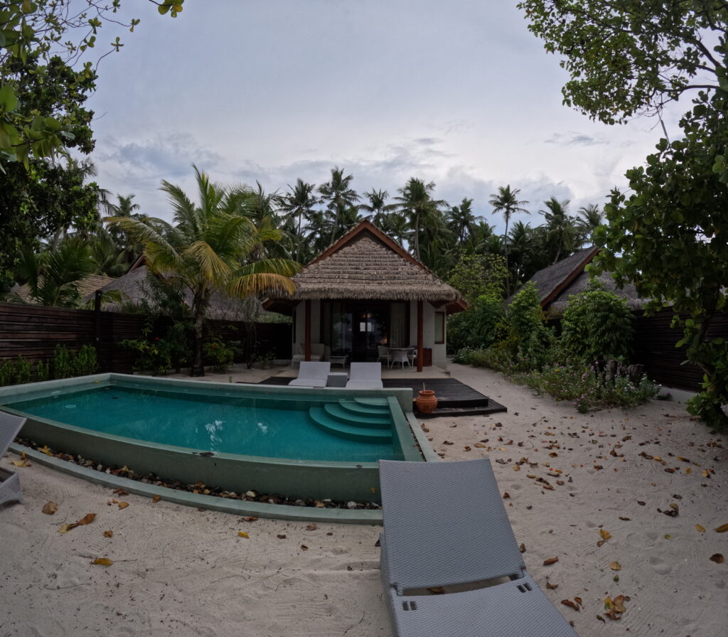 Dusit Thani Maldives - Beach Villa with pool