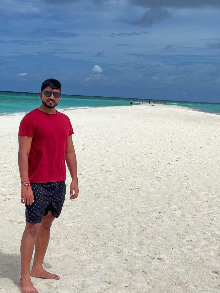 Kuramathi Maldives Review - Sandbank